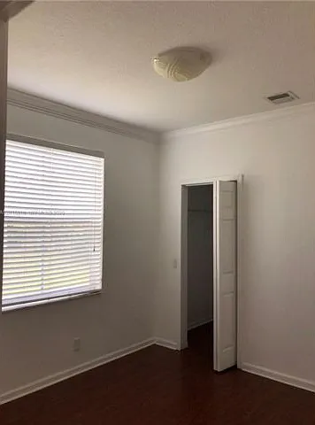 693 Live Oak Ln — Photo 13