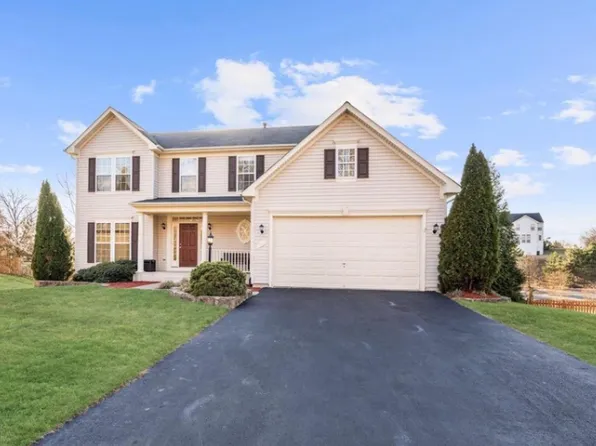 1505 Spoonbill Ct, Woodbridge, VA 22191