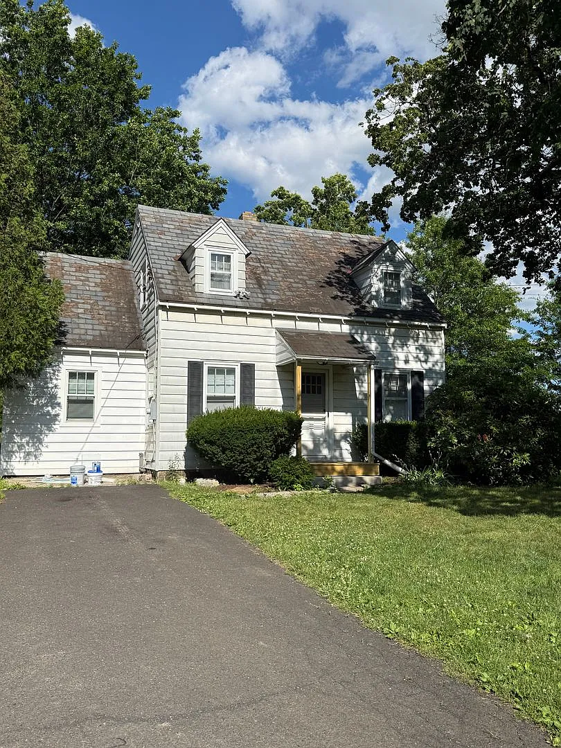 3 Bed / 2 Bath Pipersville Home — Photo 2
