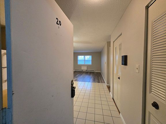 4th image of 1450 Wood Dr #20