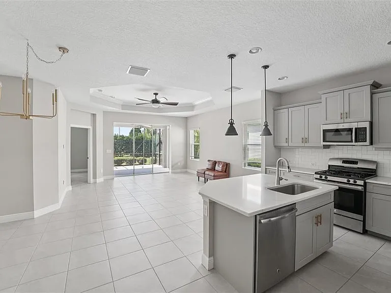 13524 Circa Crossing Dr — Photo 17