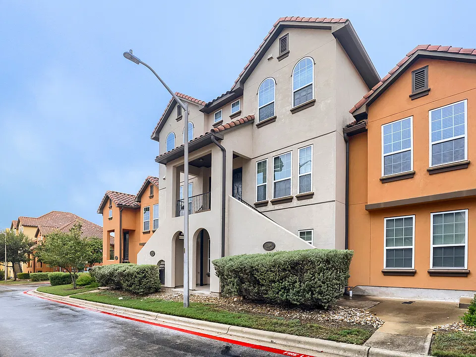 12209 Terraza Cir