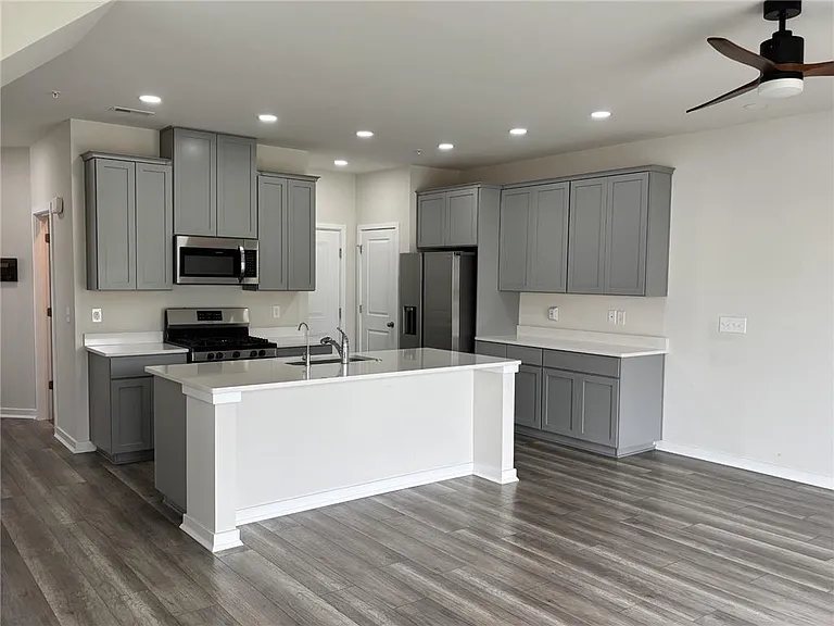 7569 Clayton Ave — Photo 8