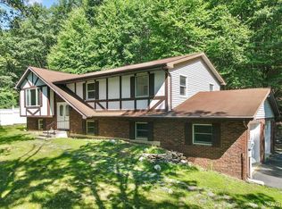 888 Lower Mountain Dr, Effort, PA 18330