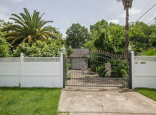 3925 Clay Ln, Bacliff, TX 77518