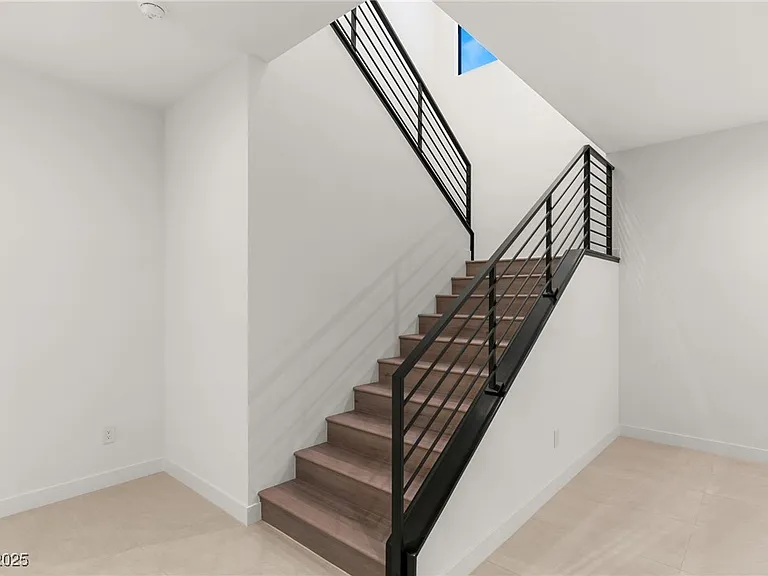 7385 Heron Canyon Ct — Photo 29