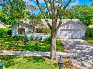 2417 NW 36th St, Boca Raton, FL 33431