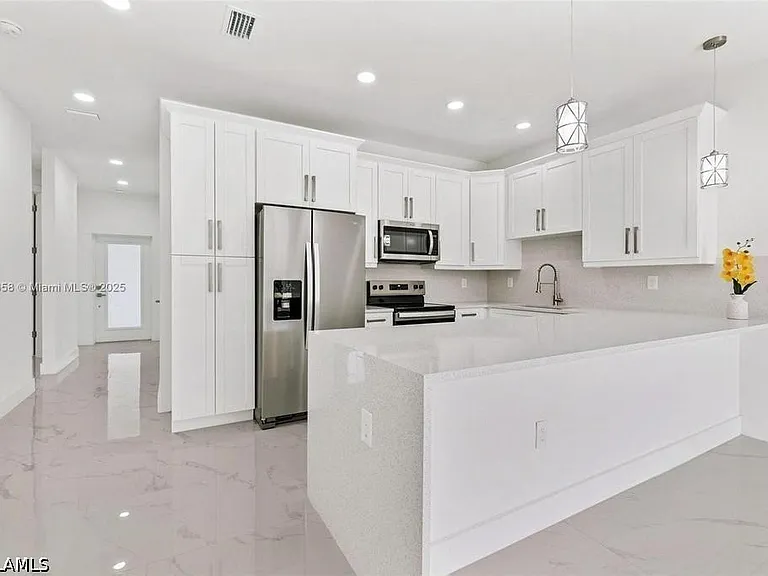 2516 Park Rd — Photo 4