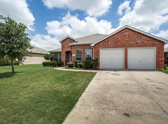 2nd image of 224 Aspenwood Trl