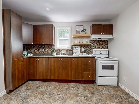 5th image of 73 Springdale Street
