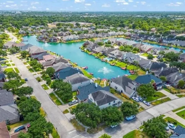 11902 Miramar Shores Dr, Houston, TX 77065