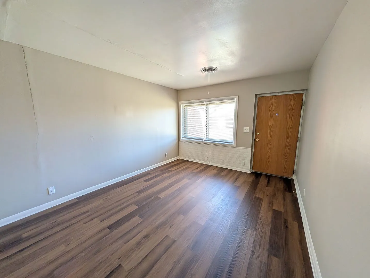 8014 East 2nd Street — Photo 2