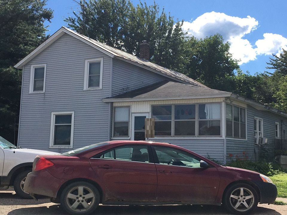 2nd image of 130 S Water St