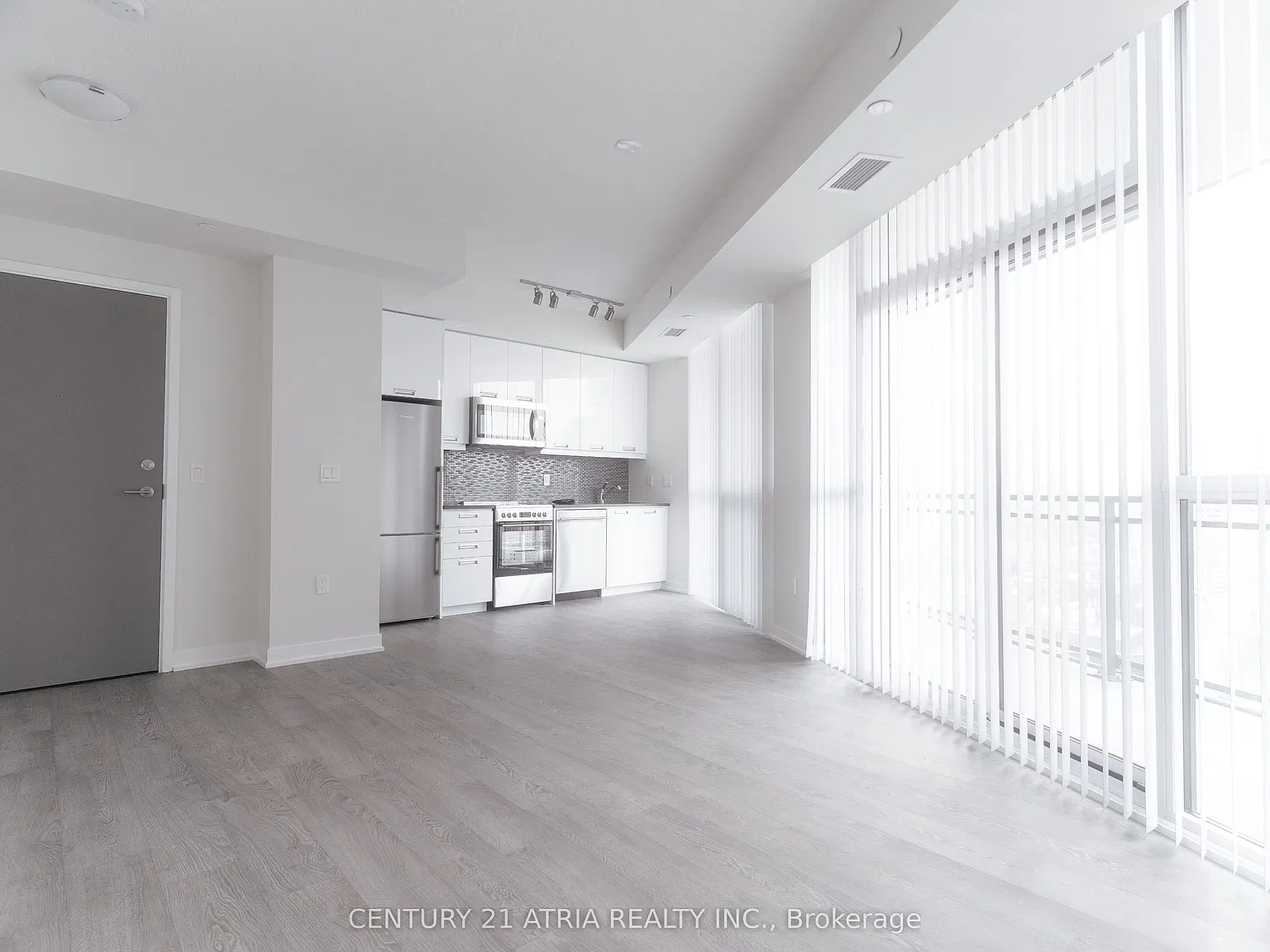 2 bed, $2,680 — Photo 2