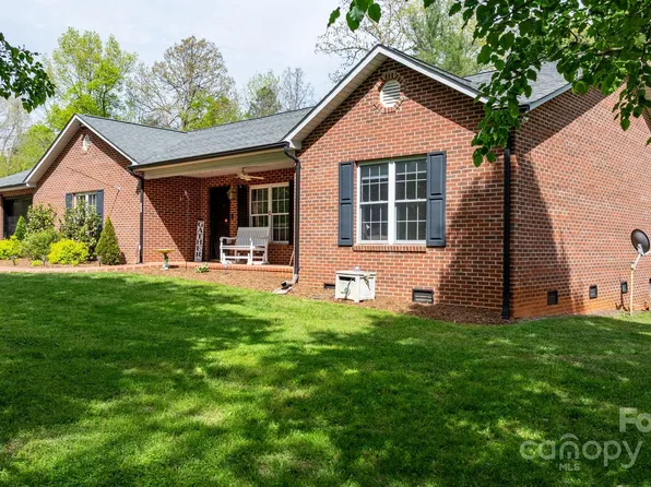 503 Sanford Gragg Rd, Hudson, NC 28638