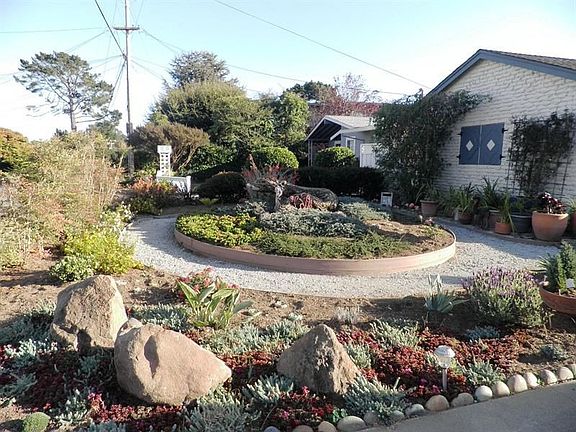 5th image of 618 Cliff Dr