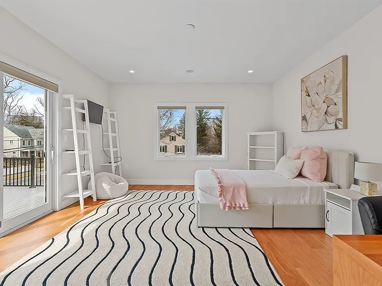 5 Colonial Rd #5 — Photo 22