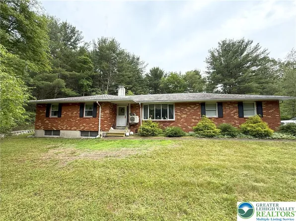 195 Gun Club Rd, Palmerton, PA 18071