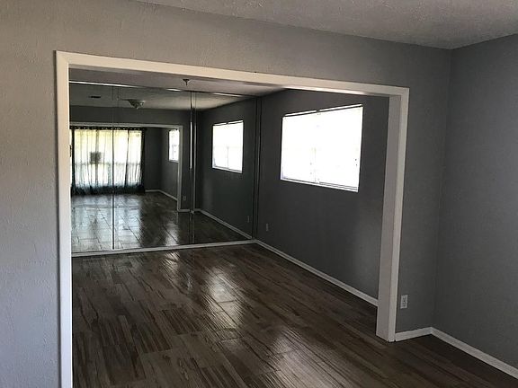 5th image of 1744 Academy St