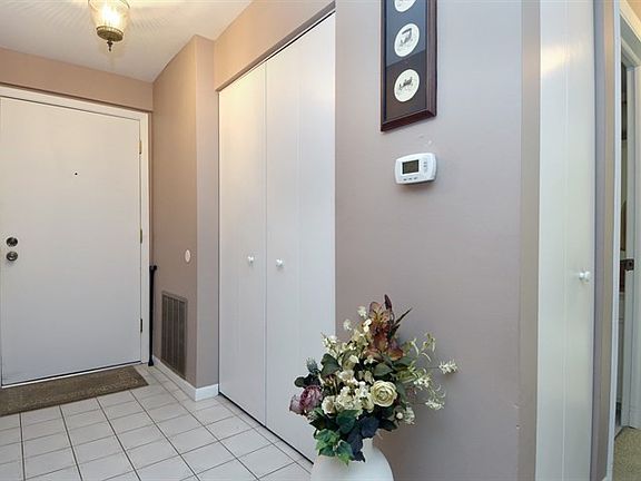 4th image of 1030 S Fernandez Ave APT 2A
