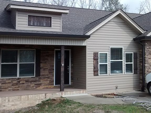 2nd image of 188 Cottage Crest Ct