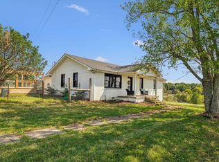 677 Puckett Rd, Watertown, TN 37184