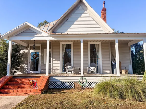 117 E Main St, Rose Hill, NC 28458