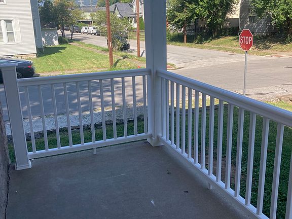 3rd image of 6301 Desmond St