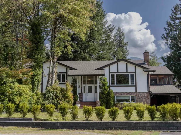 40318 Braemar Dr, Squamish, BC V8B 0J6