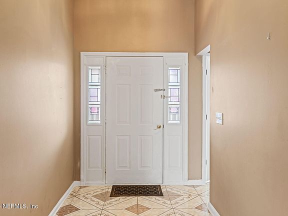 4th image of 379 SUMMIT Drive