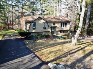 911 Long Pond Rd, Plymouth, MA 02360