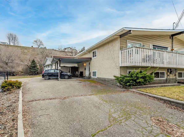 1105 Cactus Rd, Kelowna, BC V1X 5N3