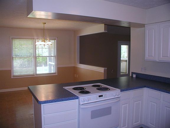 4th image of 150 Vista Dr