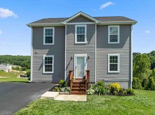 116 Prairie View Ln, Pembroke, VA 24136