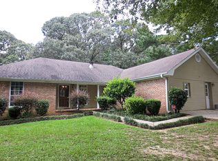 7 Summer Oaks Dr, Hattiesburg, MS 39402