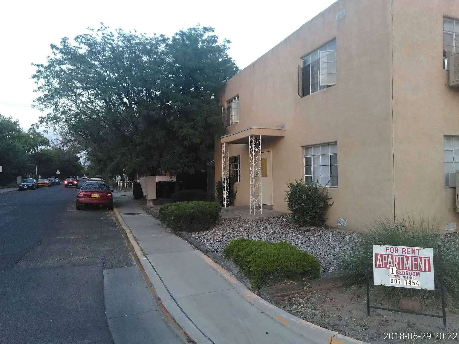 2 bed, 925 sqft, $1,100 — Photo 1