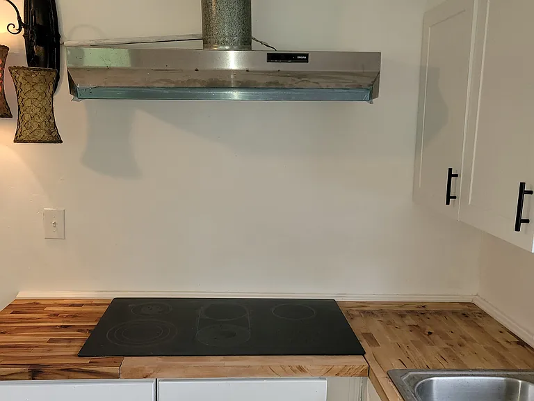 209 Labelle Ave #B — Photo 8