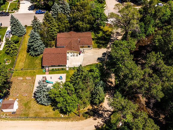 4th image of 112 N Bozeman Ave
