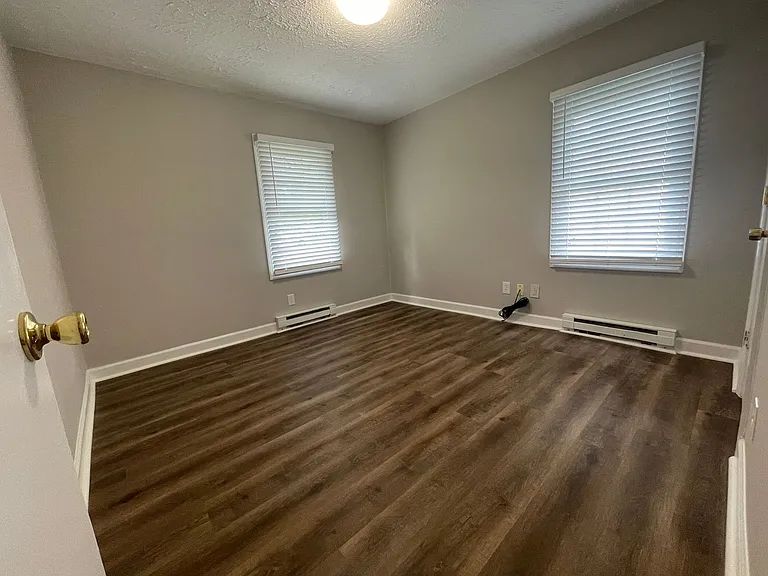 214 Belvidere St — Photo 11