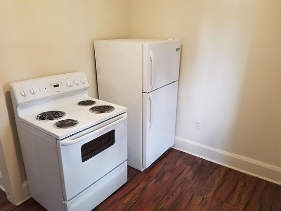 4th image of 314 N Broadway Ave