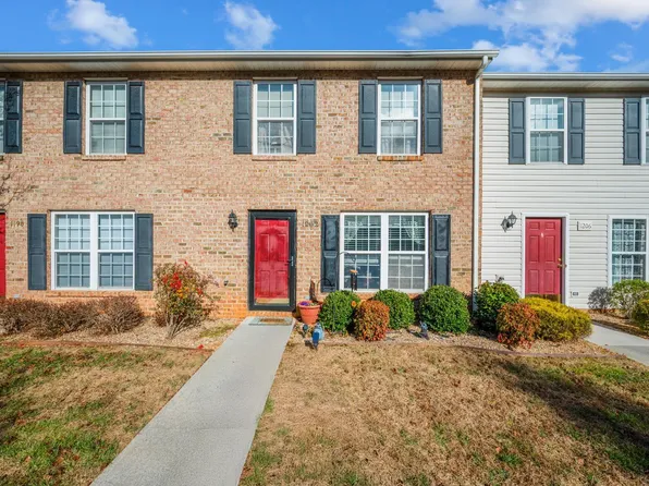 1202 Blue Ridge View Cir, Forest, VA 24551
