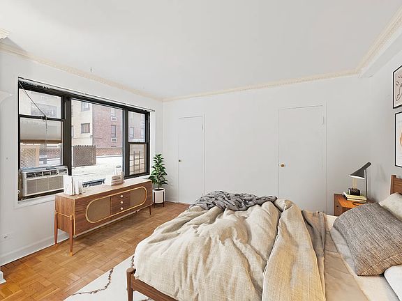 4th image of 55 E End Ave APT 2N