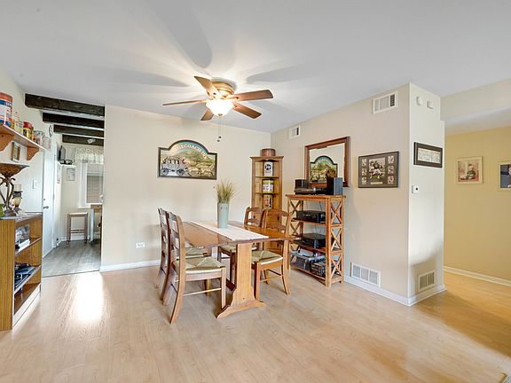 5th image of 9612 S Karlov Ave APT 102