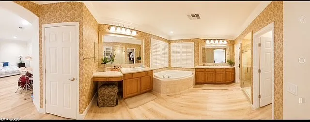 11392 Vernazza Ct — Photo 13