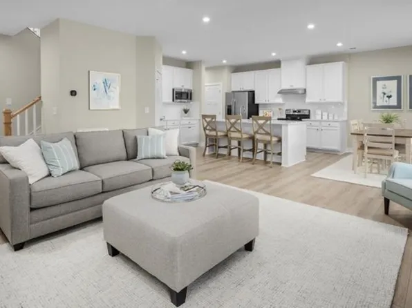 2294 Paddock Park, Pleasant View, TN 37146