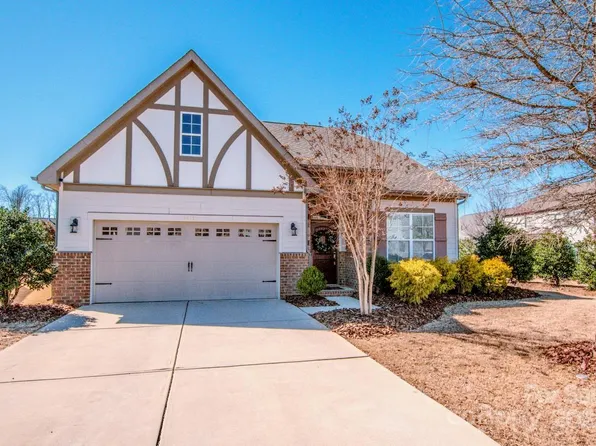 14212 Tudor Rose Ln, Charlotte, NC 28278