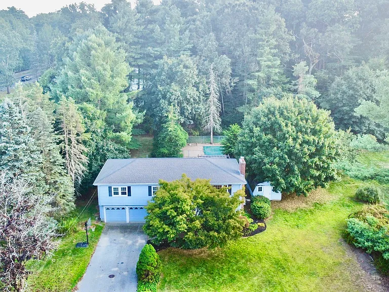 9 Brooks Rd — Photo 31