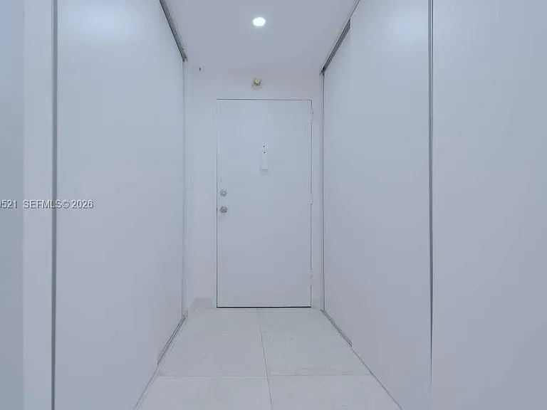 1408 Brickell Bay Dr #1002 — Photo 37