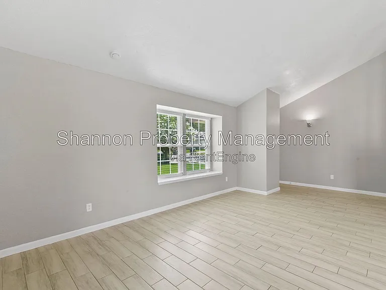3110 Oak Rock Cir — Photo 10