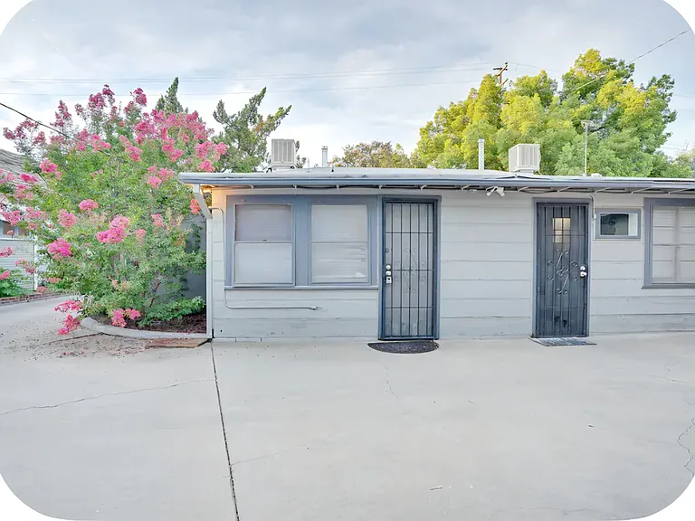 409 W Race Ave — Photo 13